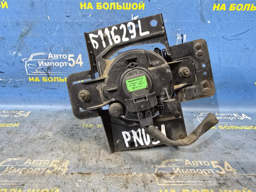 Туманка левая NISSAN PRESAGE 2006-2009