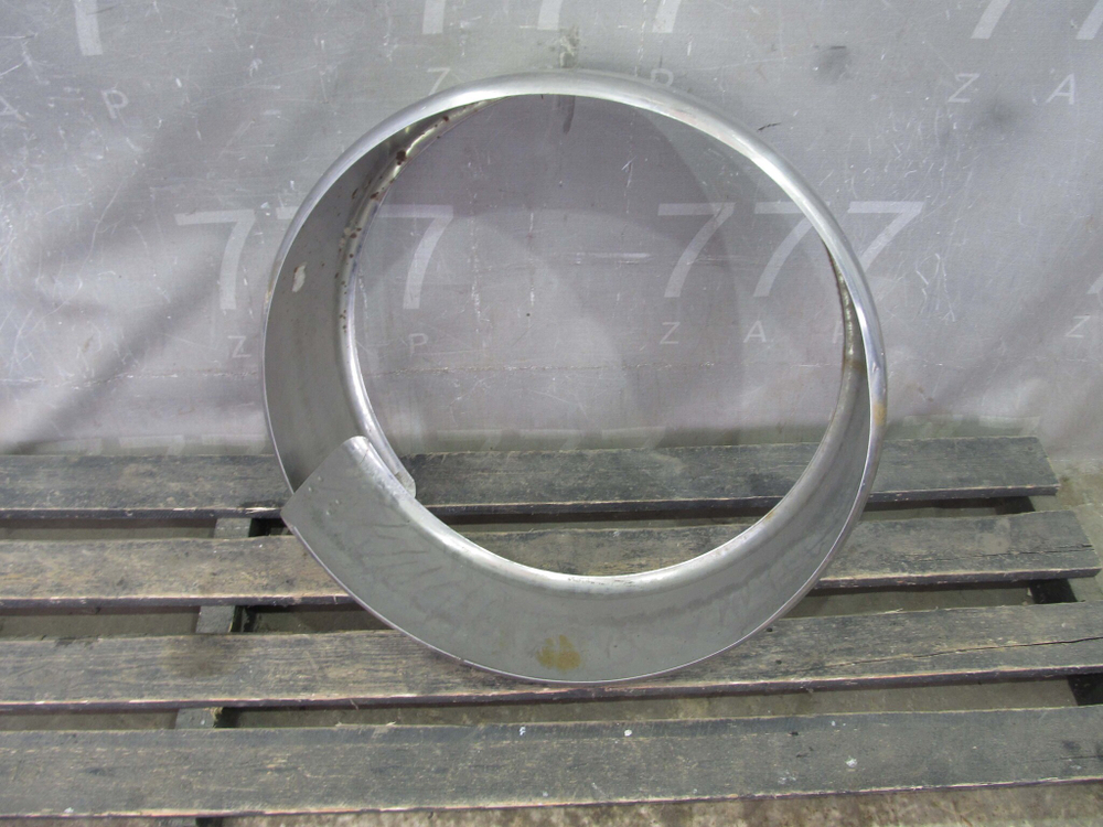 Чехол запасного колеса Mercedes G-Class (W463) 08-18 Б/У Оригинал A4638901500