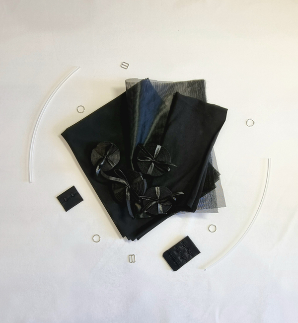 Подборка бюст+трусики из черной сетки