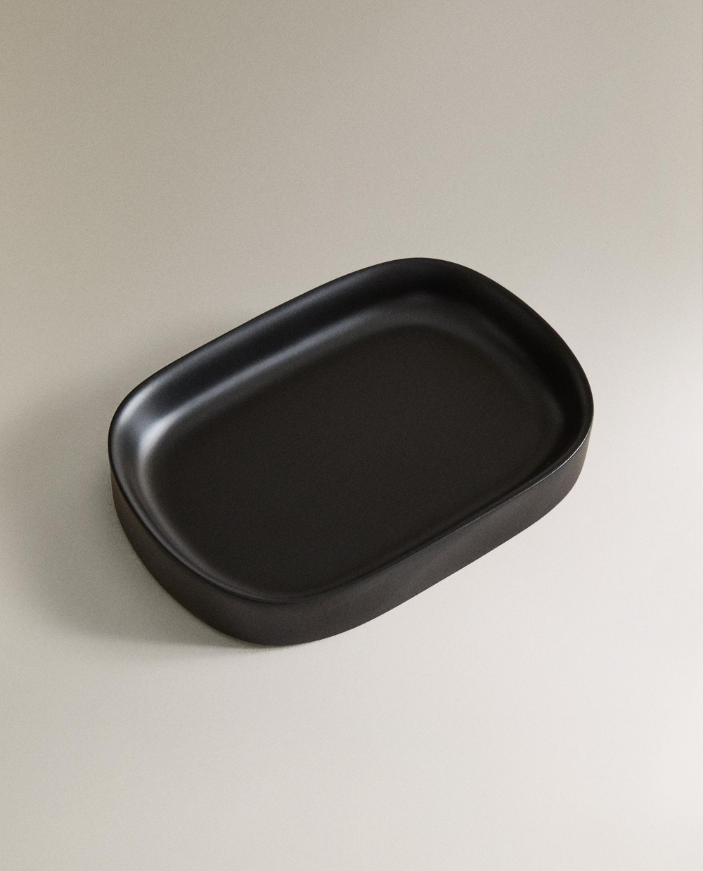 Zara Home мыльница, смола, чёрный