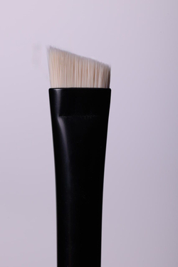 NONSTOPMAKEUP BS07 Perfect Arch Brow Brush, Кисть для макияжа бровей. Премиум синтетика, черная, 1шт.