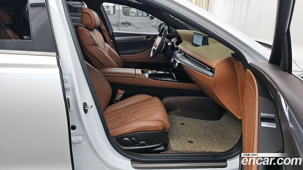 Genesis G80 (RG3) Бензин 2.5 Turbo AWD (09.2022)