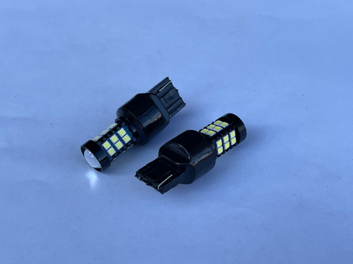 W21W - T20 - 7440 + Линза - 30 диодов / Автолампа светодиодная (2 шт.)
