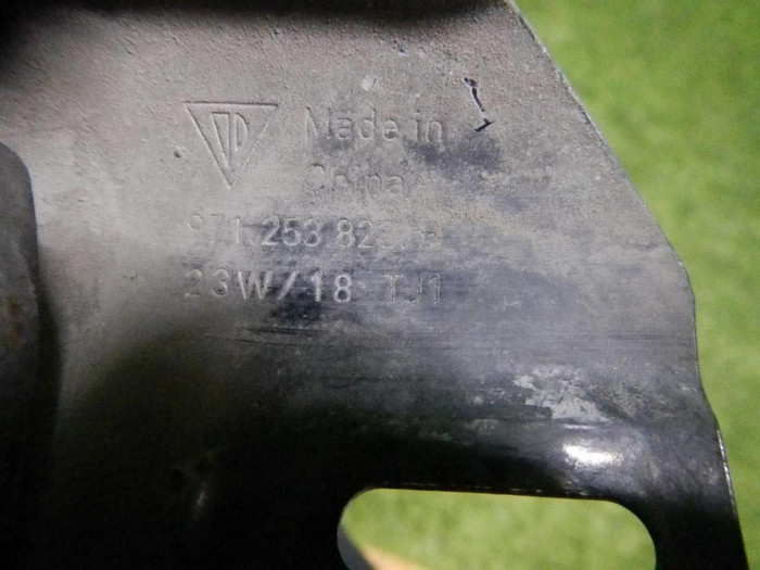 Насадка глушителя левая внутренняя Porsche Panamera 971 (2016-2020)