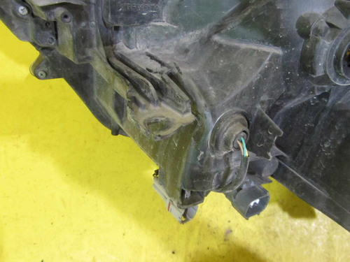 Битая Фара правая Toyota RAV4 4 CA40 (2015-2019) LED