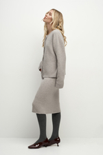 Костюм трикотажный с кардиганом и юбкой из шерсти