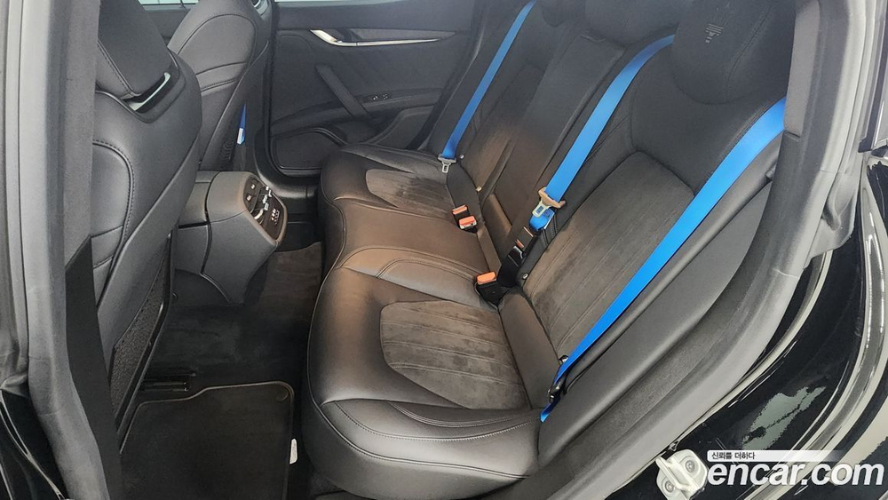 Maserati Ghibli 2.0 프라그먼트 Editions (05.2022)