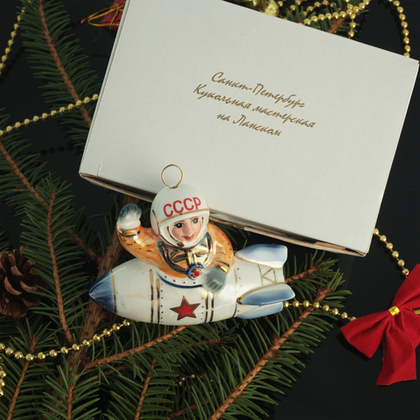 Елочная игрушка «Ракета с космонавтом»