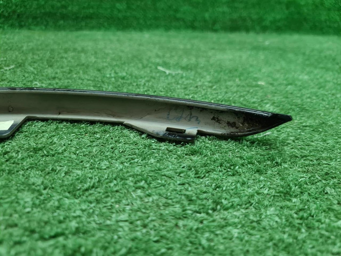 Накладка перед. бампера Jeep Grand Cherokee 13-22