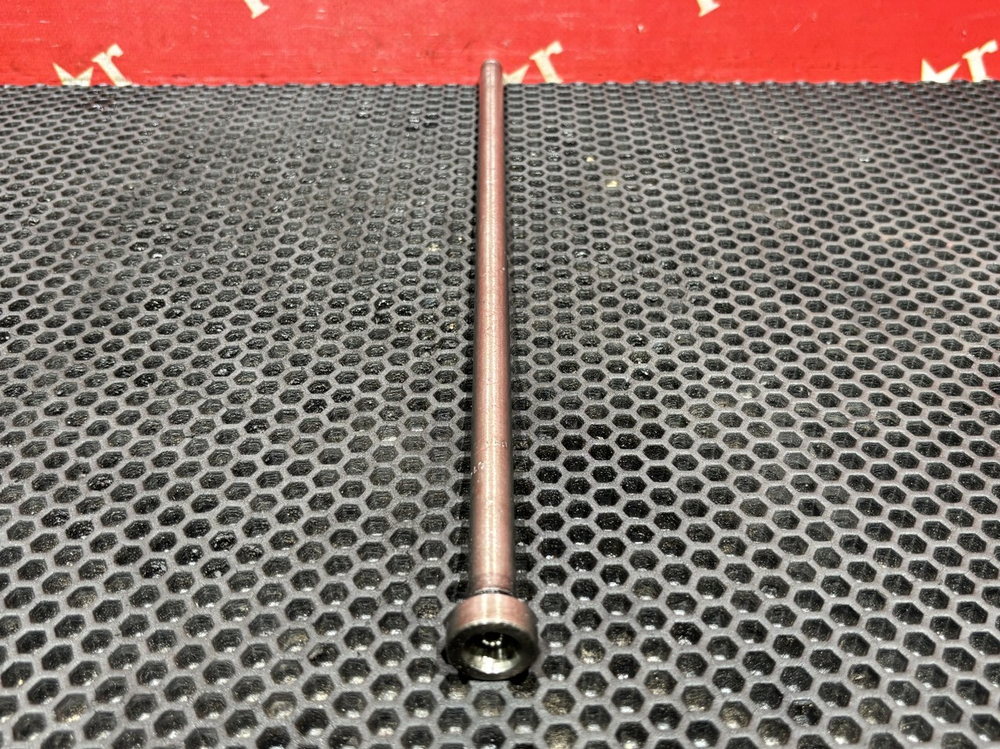 Штанга толкателя впускного клапана 2019г.