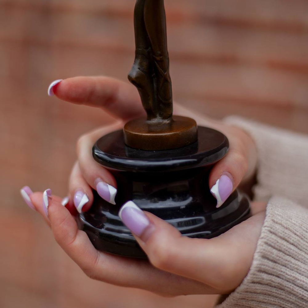 Бронзовая статуэтка