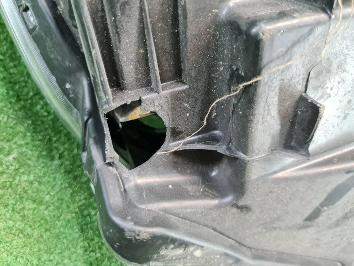 Фара левая Nissan Qashqai J11 (2013-2019) галоген