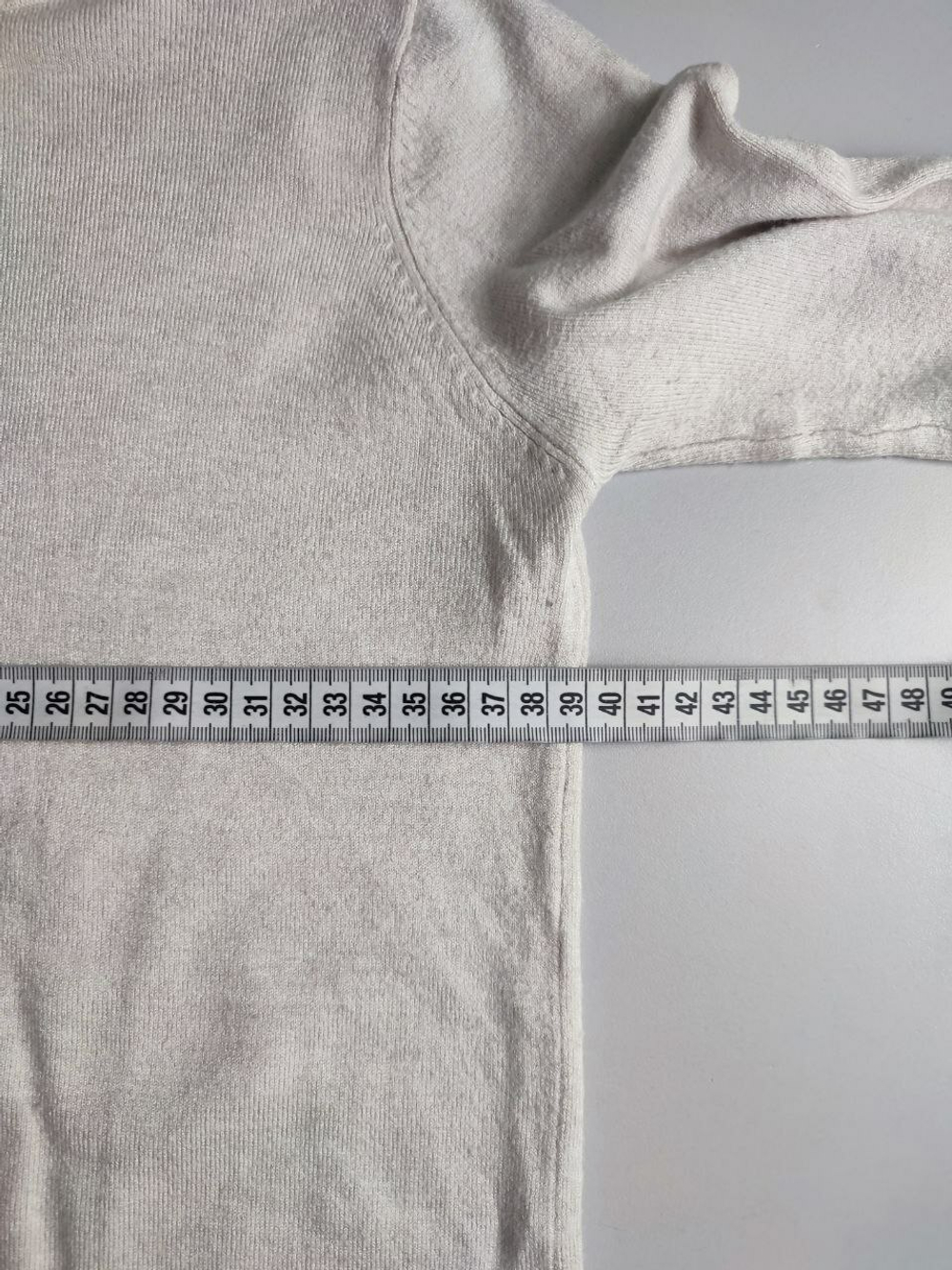 Джемпер Zara из вискозы однотонный 44 размер