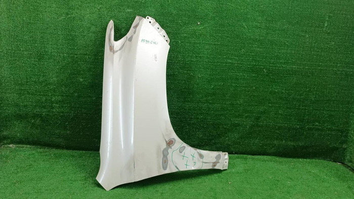 Крыло переднее правое Toyota Land Cruiser Prado 150 (2009-2017)