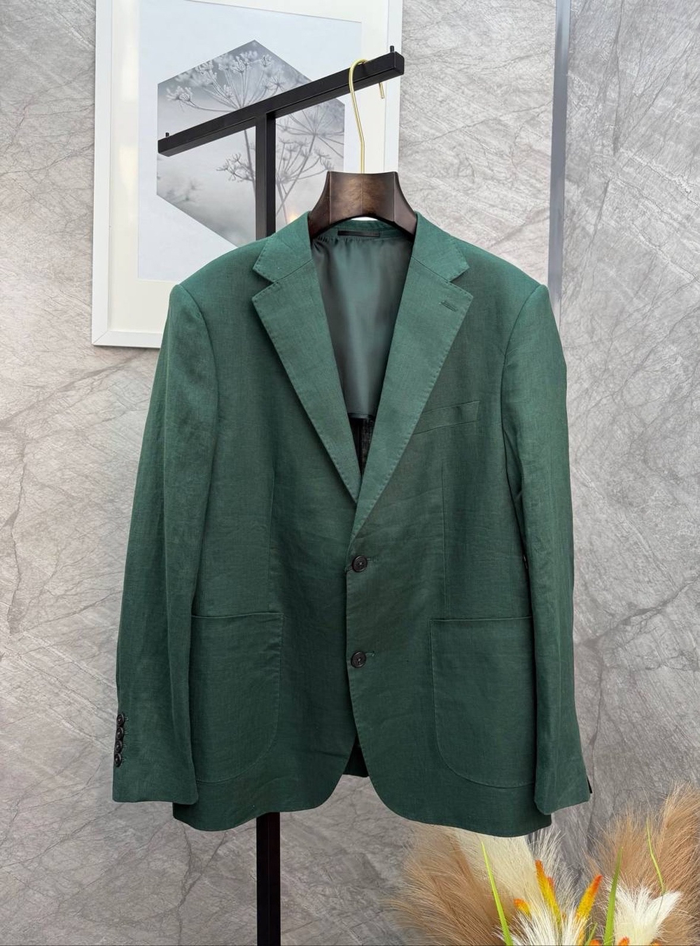 Льняной костюм Kiton