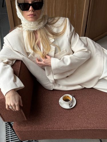 Костюм-двойка ICE CREAM с двубортным жакетом и брюками