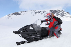 Снегоход РУССКАЯ МЕХАНИКА Тайга Варяг 500