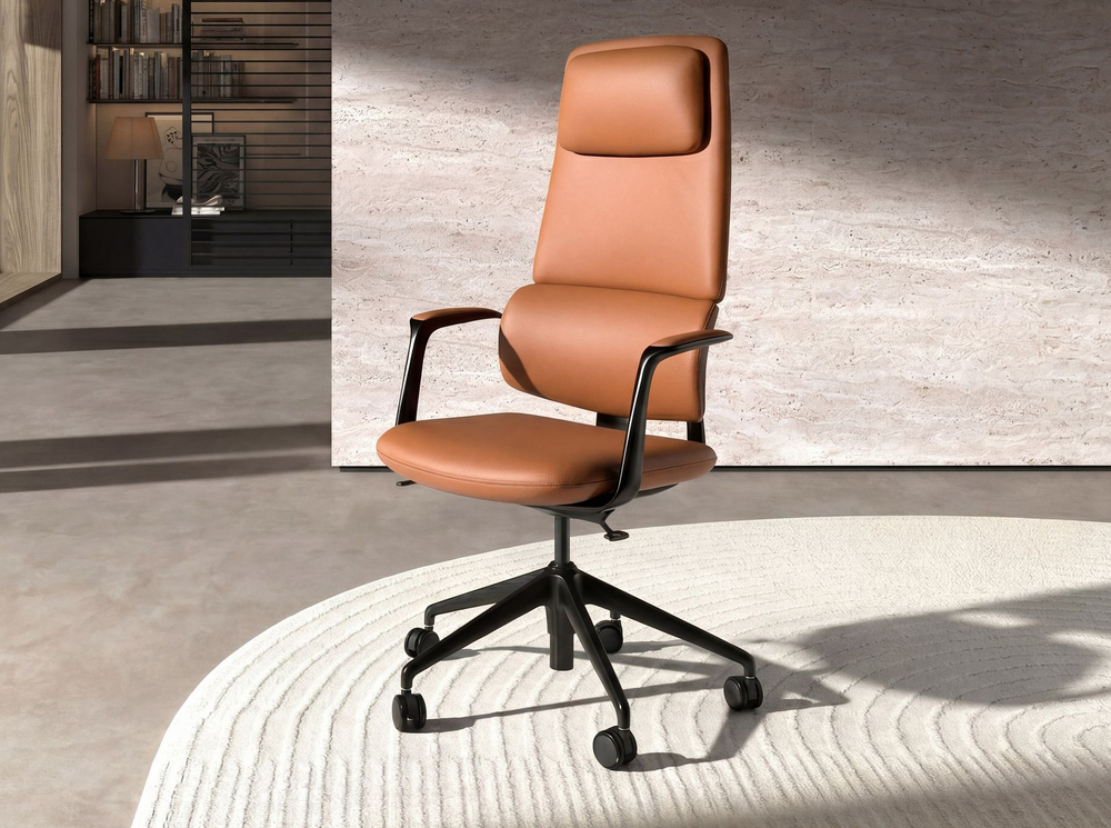 Поворотное офисное кресло Angel Cerda 4261 из коричневой экокожи