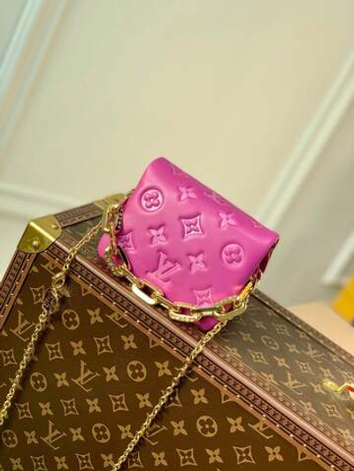 Louis Vuitton Coussin Beltbag