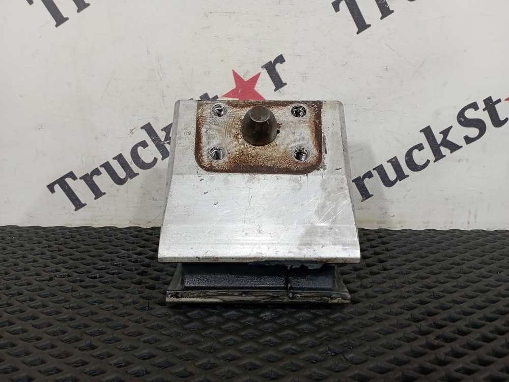 Подушка двигателя передняя 2020г.