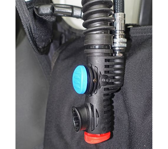 Жилет-компенсатор BCD Sopras Sub Divecenter черный/желтый