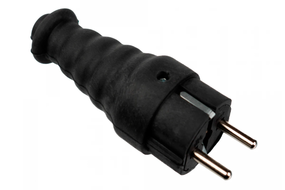 Вилка электрическая каучуковая прямая 16А с заземлением однофазная 220B Yef