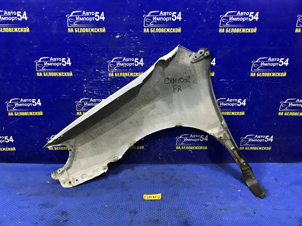 Крыло переднее правое TOYOTA IPSUM 1997