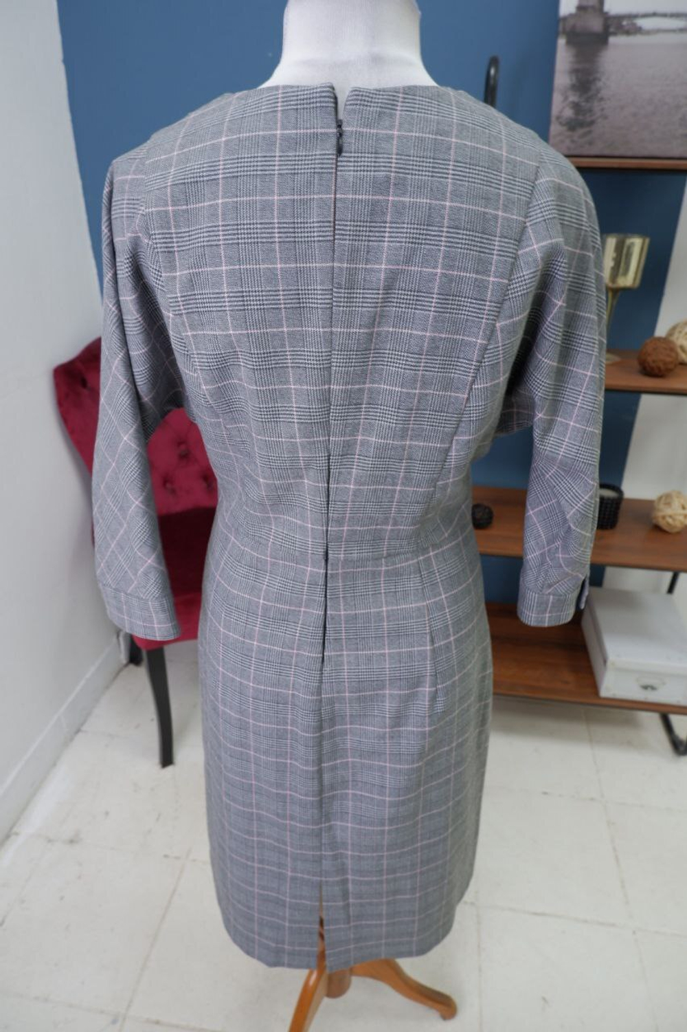 Платье лаконичное 46 размер, новое