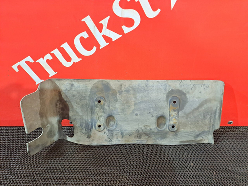 Пыльник радиатора нижний