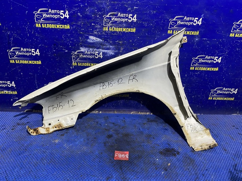 Крыло переднее правое NISSAN SUNNY 2001