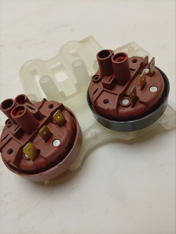 ESL4120 ктп1 Датчик уровня для посудомоечных машин с креплением Electrolux, AEG, Zanussi 15262960 б/у