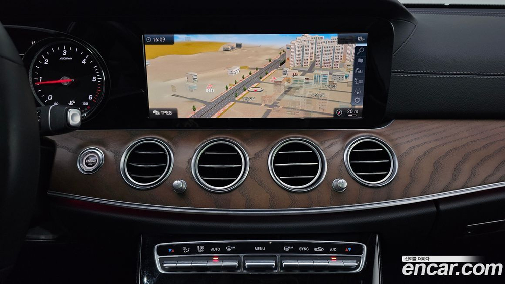 Mercedes-Benz E-Class W213 E220d 4MATIC Exclusive (08.2019)