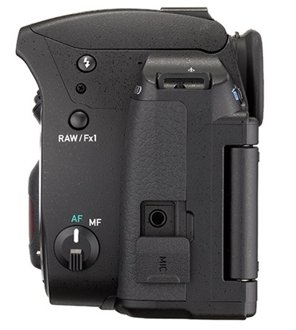 Фотоаппарат Pentax K-70 + объектив DA L 18-55 WR черный