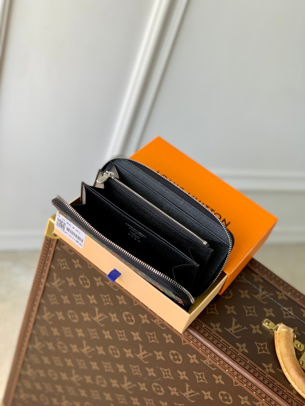 Louis Vuitton Zippy Wallet