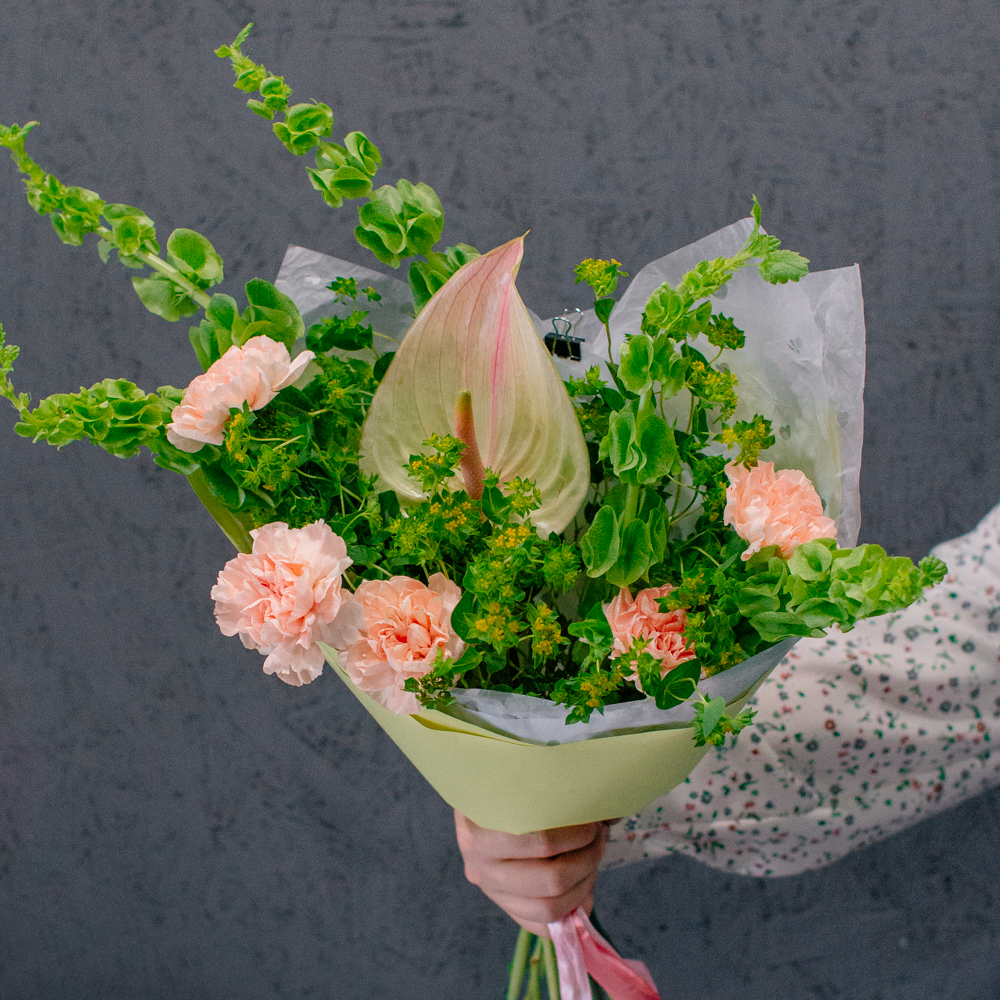 3. Необычный букет с антуриумом