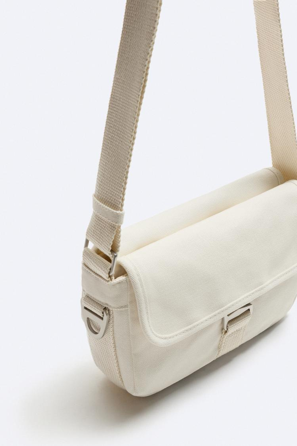 ZARA ХОЛЩОВАЯ СУМКА С ПРЯЖКОЙ, ЭКРЮ