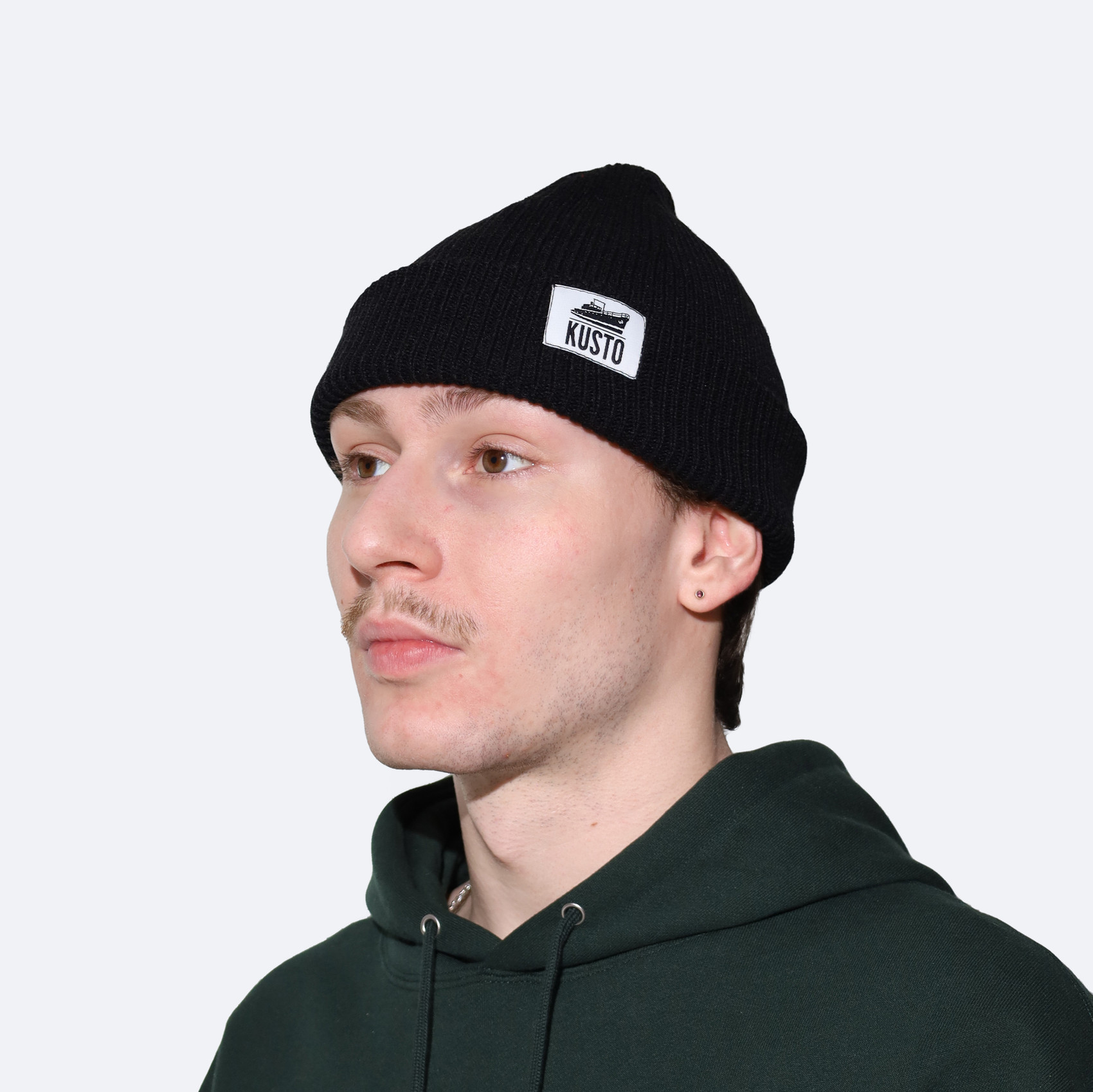 Шапка Kusto Short (black) артикул:Xp1kduEIjLye7IL1TMM961 - купить в магазине Дайс
