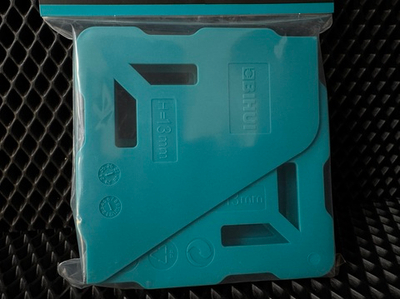 Протектор угла плитки BIHUI (защитный уголок для крупноформата), набор 4шт, 12-13мм, арт.LFTP13