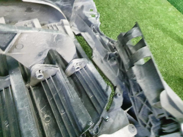 Решетка радиатора BMW X6 G06 (2019-н.в.)