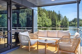 Ozon начал продажу плавучих домов за 150 млн рублей