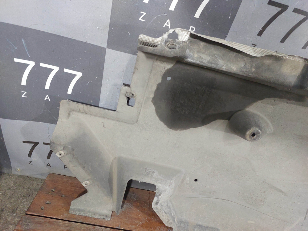 Защита днища левая Jaguar E-Pace 17-нв Б/У Оригинал J9C15020