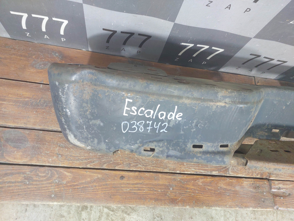 Бампер задний Cadillac Escalade 2 EXT  Б/У Оригинал 25871613