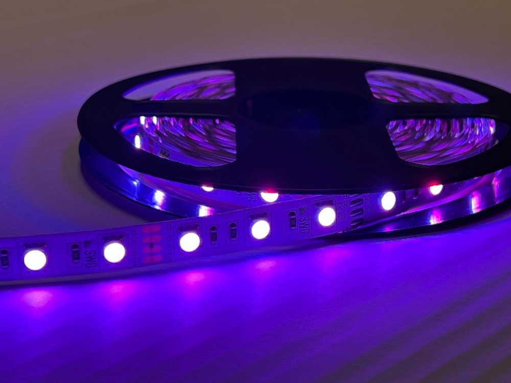Светодиодная лента RGB 14.4Вт 12В IP20 3M с пультом управления