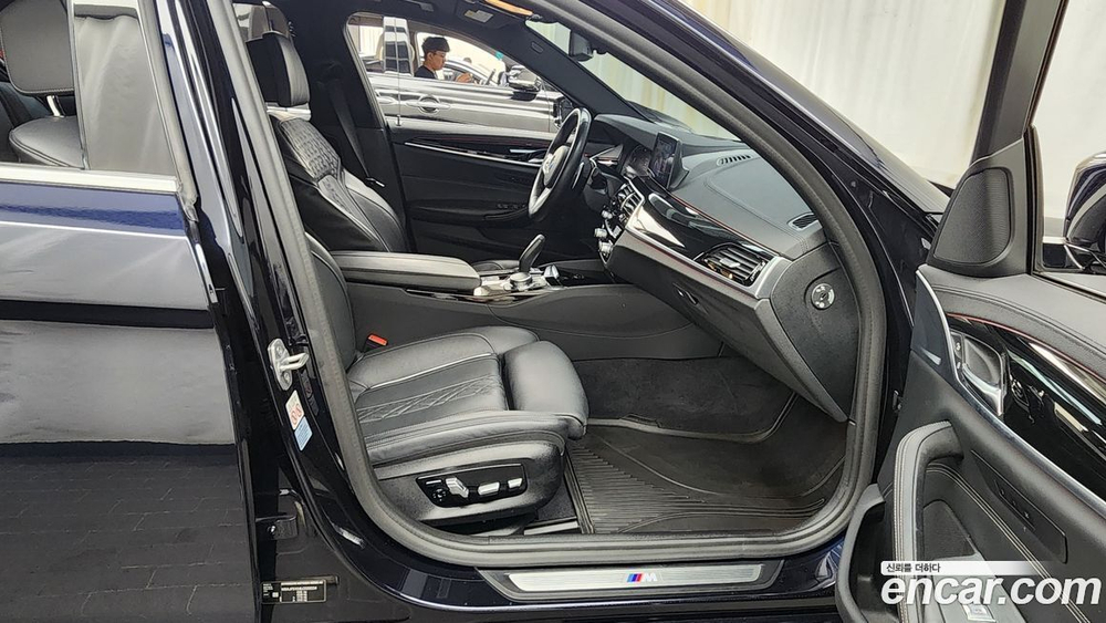 BMW 5 Series (G30) 520d xDrive M Sports Plus (12.2019)