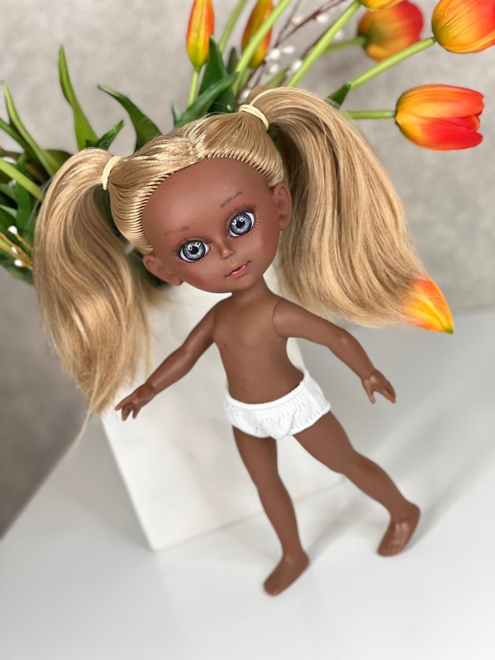 Кукла Nines виниловая 30см Dainty без одежды (2440WN1)