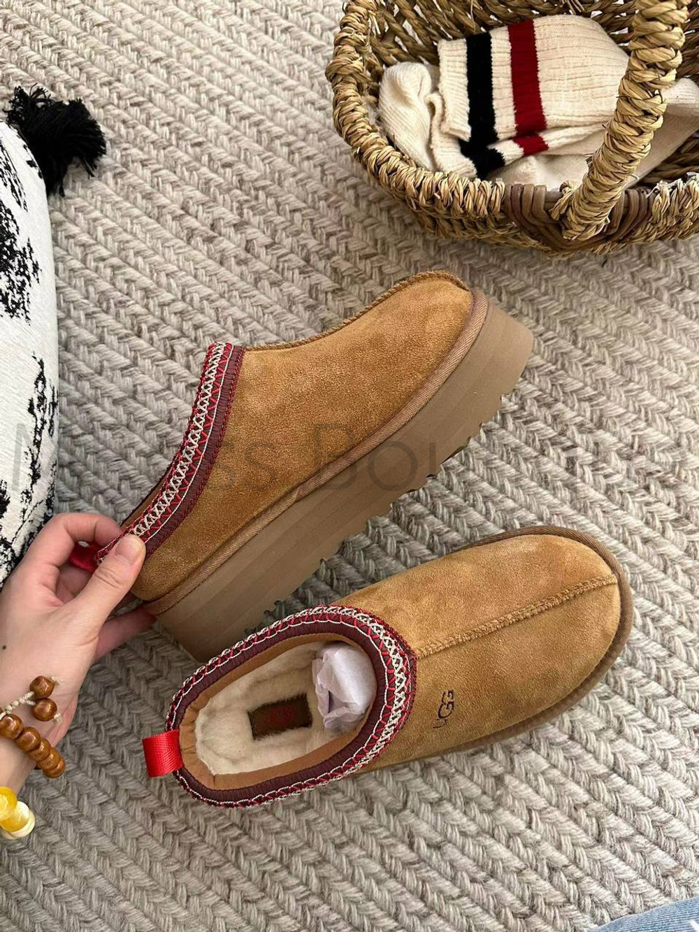 Женские угги Ugg замшевые коричневого цвета