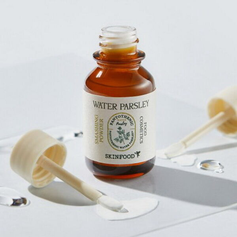 Точечное средство от прыщей с экстрактом петрушки SkinFood Pantothenic Water Parsley Smashing Powder, 15мл