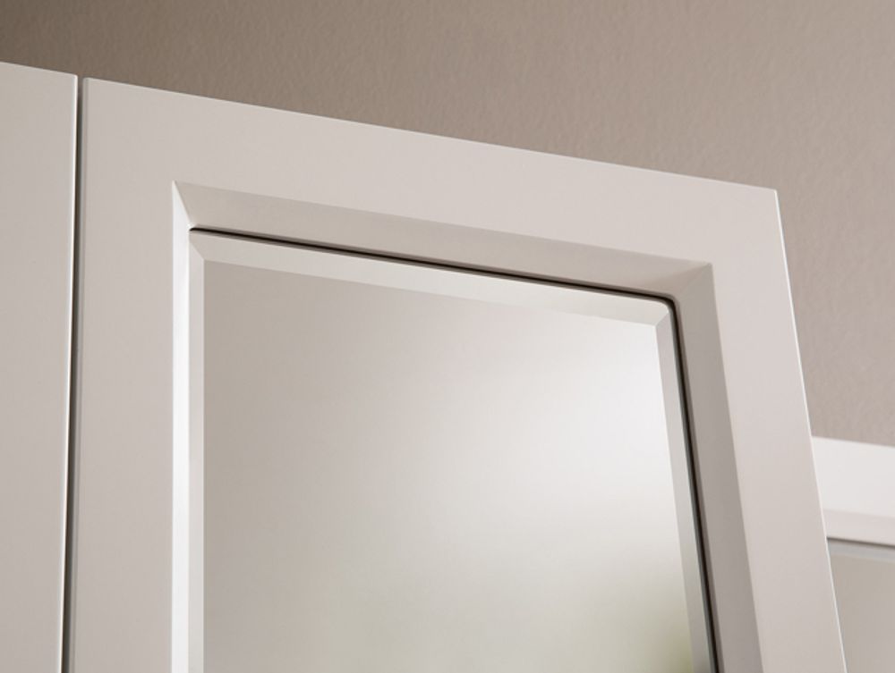 Шкаф трехстворчатый «Гламур» (белый)