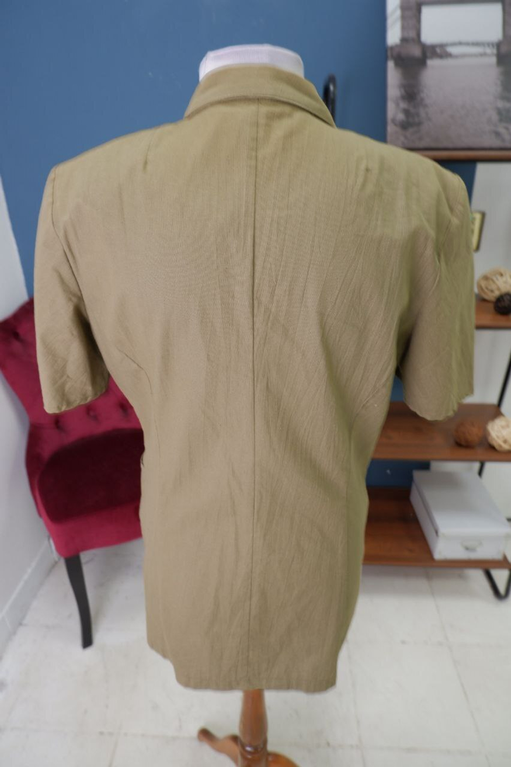 Жакет практичный 38 размер