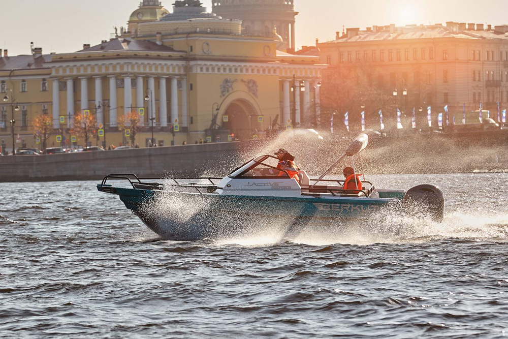 Алюминиевый катер BERKUT Active DC